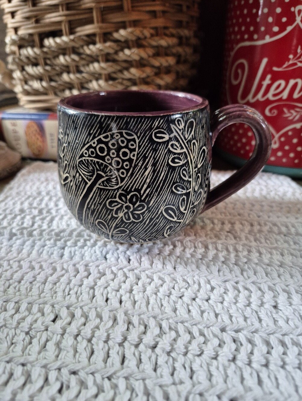 New Sgraffito Mushroom Floral Design Plum-Purple Glazed Handcrafted Signed Mug - Picture 2 of 8